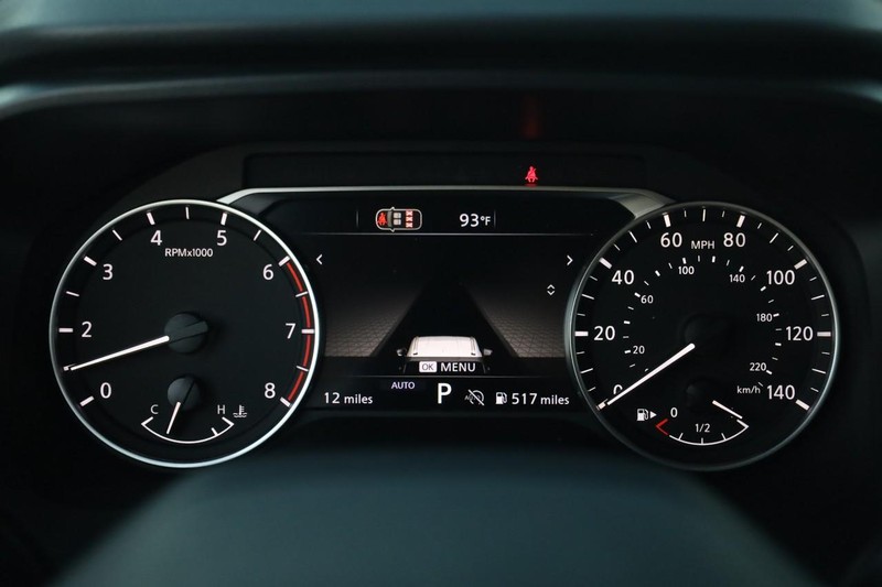 Nissan Rogue Vehicle Image 10