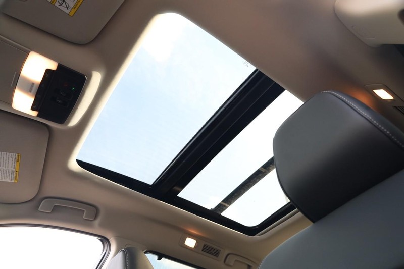 Nissan Pathfinder Vehicle Image 09