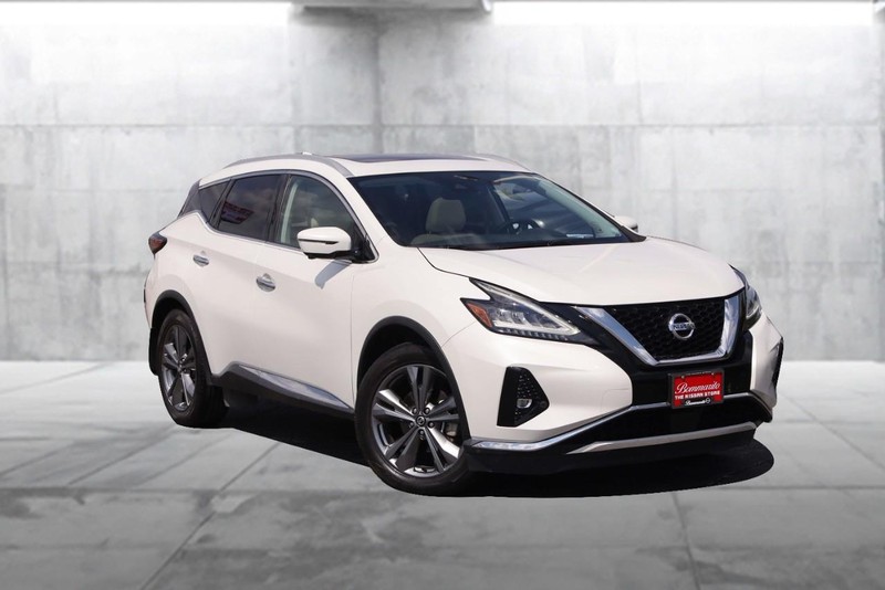 Nissan Murano Vehicle Image 02
