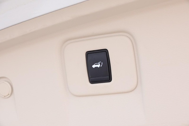 Nissan Murano Vehicle Image 08