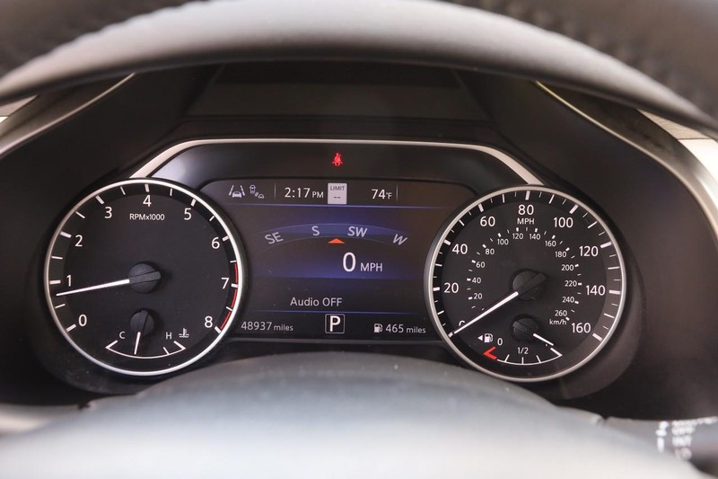 Nissan Murano Vehicle Image 15