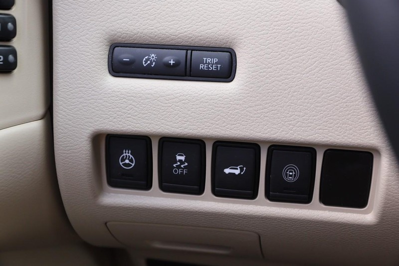 Nissan Murano Vehicle Image 20