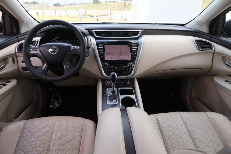 Nissan Murano Vehicle Image 21