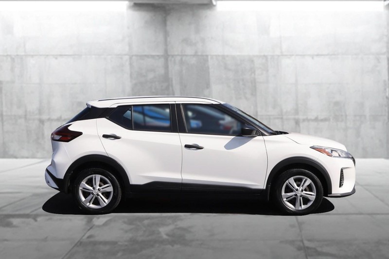 Nissan Kicks Vehicle Image 05