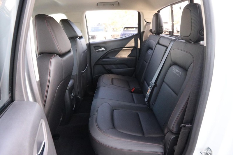 GMC Canyon Vehicle Image 08