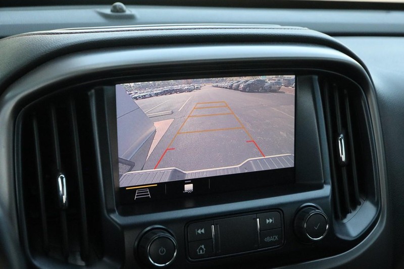 GMC Canyon Vehicle Image 14