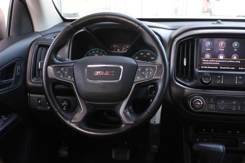 GMC Canyon Vehicle Image 21