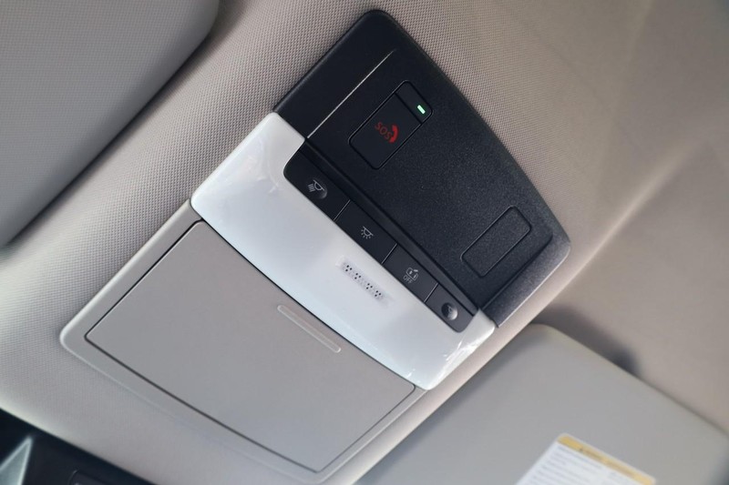 Nissan Rogue Vehicle Image 16
