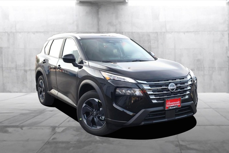 Nissan Rogue Vehicle Image 02
