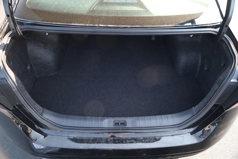 Nissan Altima Vehicle Image 07