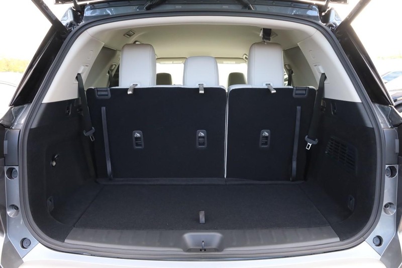 Nissan Pathfinder Vehicle Image 09