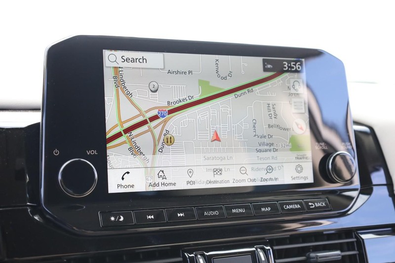 Nissan Pathfinder Vehicle Image 14