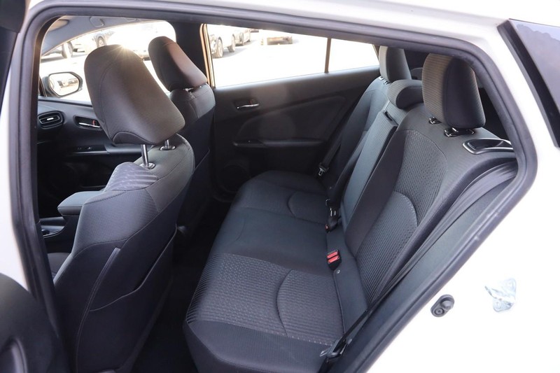 Toyota Prius Vehicle Image 09