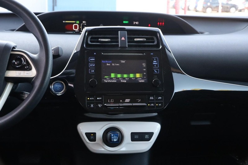 Toyota Prius Vehicle Image 25