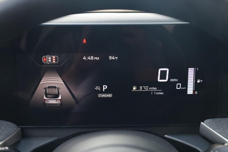 Nissan Kicks Vehicle Image 10