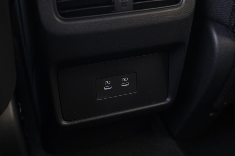 Nissan Rogue Vehicle Image 21