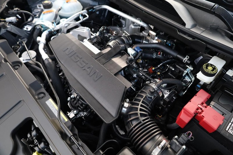 Nissan Rogue Vehicle Image 25