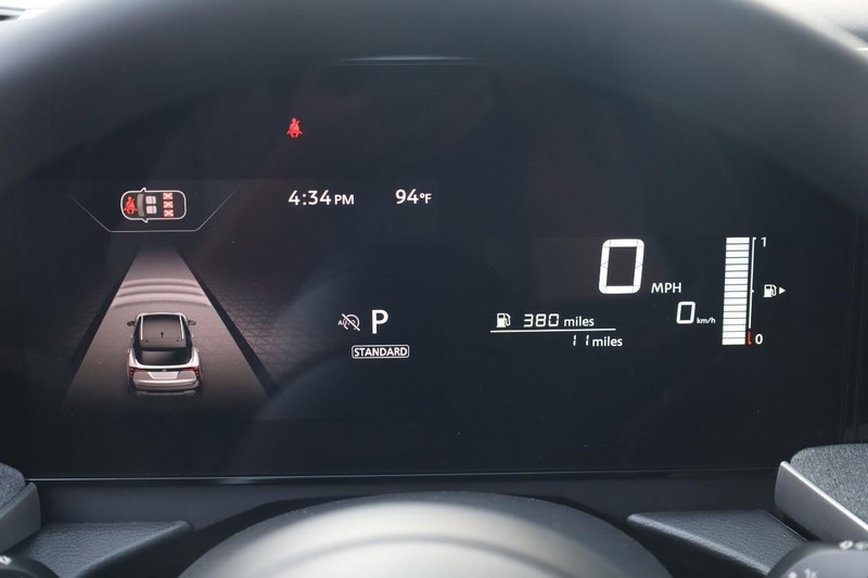 Nissan Kicks Vehicle Image 10