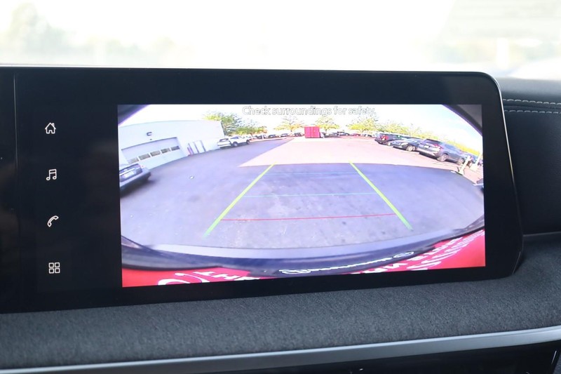 Nissan Kicks Vehicle Image 12