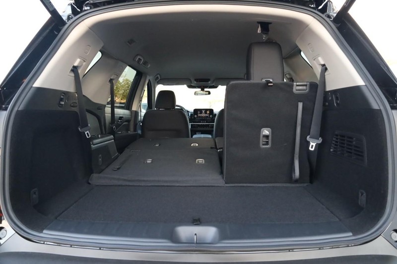 Nissan Pathfinder Vehicle Image 08