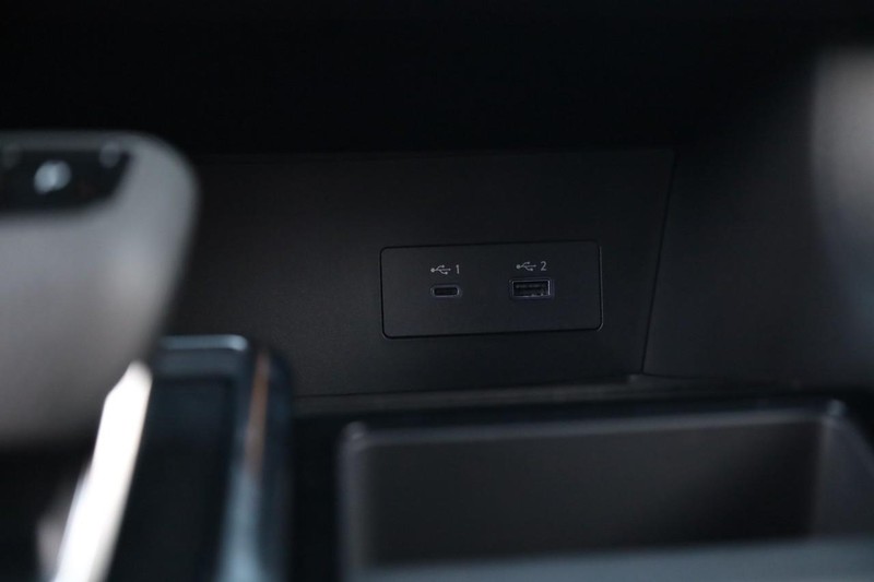 Nissan Pathfinder Vehicle Image 16