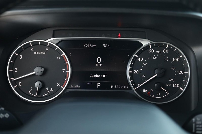 Nissan Rogue Vehicle Image 10