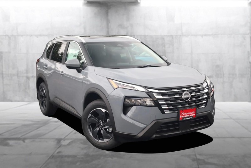 Nissan Rogue Vehicle Image 02