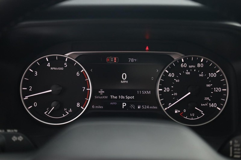 Nissan Rogue Vehicle Image 12