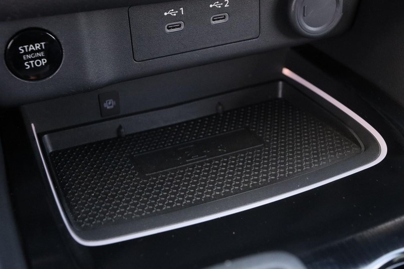 Nissan Rogue Vehicle Image 20