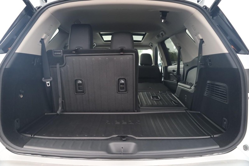 Nissan Pathfinder Vehicle Image 08