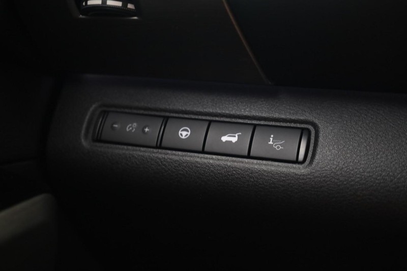 Nissan Pathfinder Vehicle Image 23