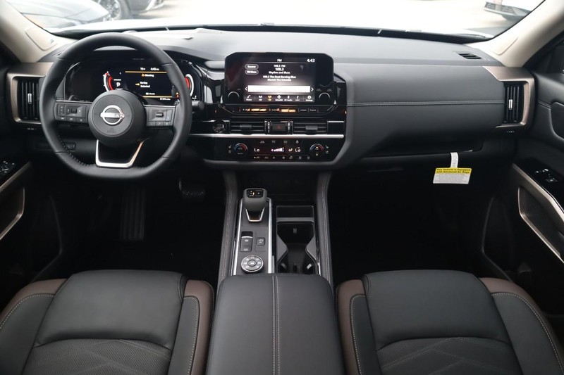 Nissan Pathfinder Vehicle Image 27