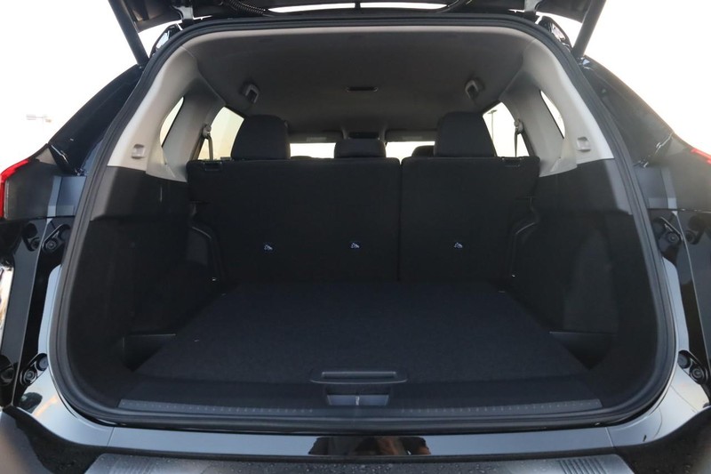 Nissan Rogue Vehicle Image 07