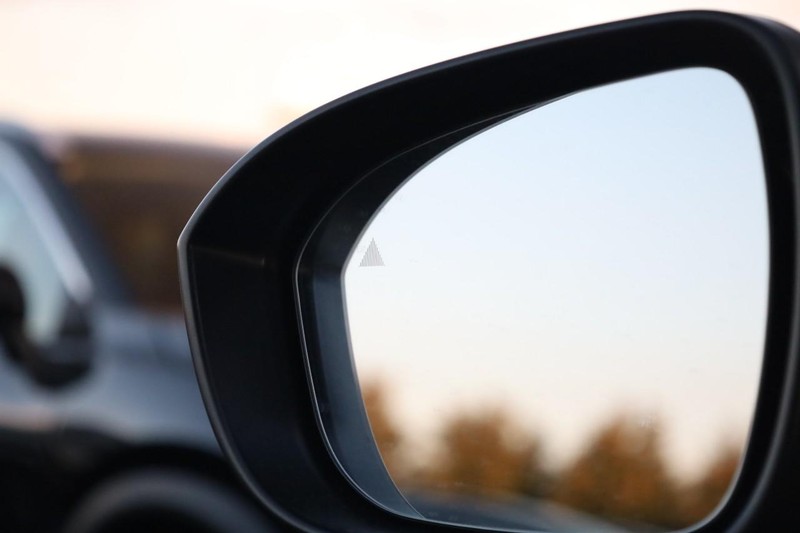 Nissan Rogue Vehicle Image 19