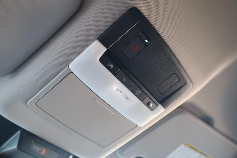 Nissan Rogue Vehicle Image 16