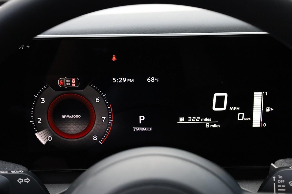 Nissan Kicks Vehicle Image 12