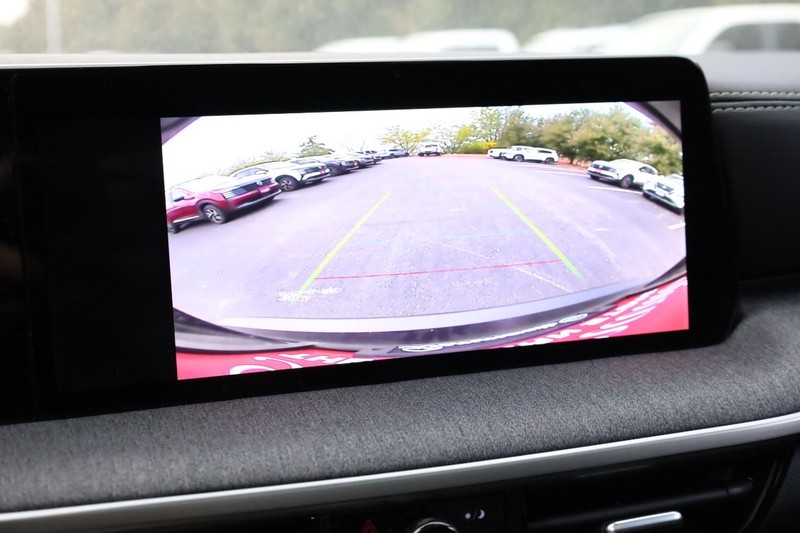 Nissan Kicks Vehicle Image 14