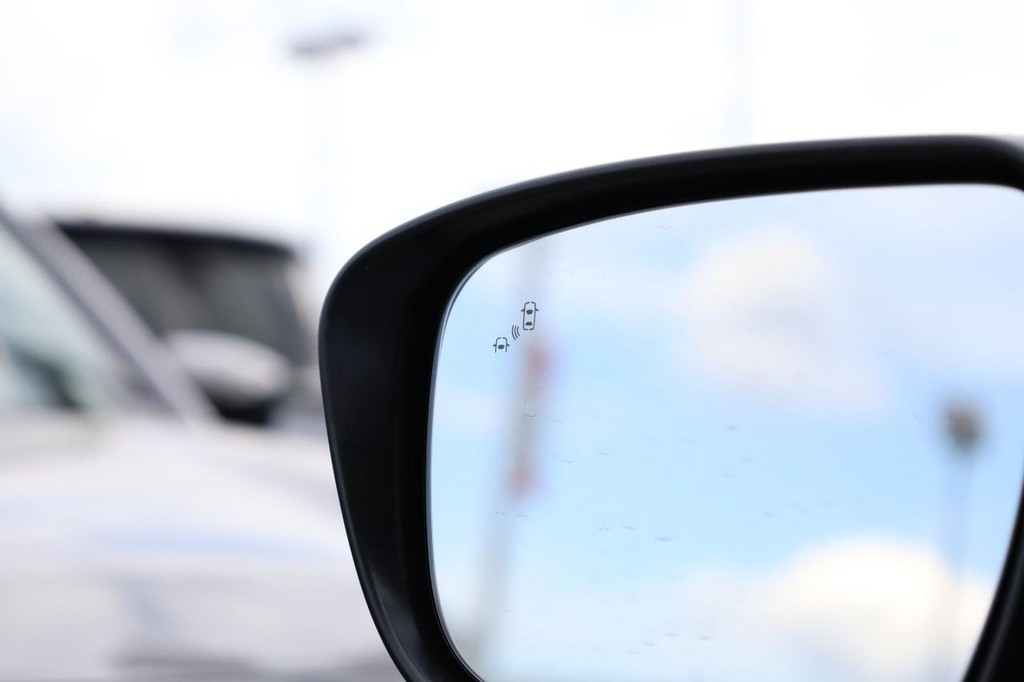 Nissan Frontier Vehicle Image 19