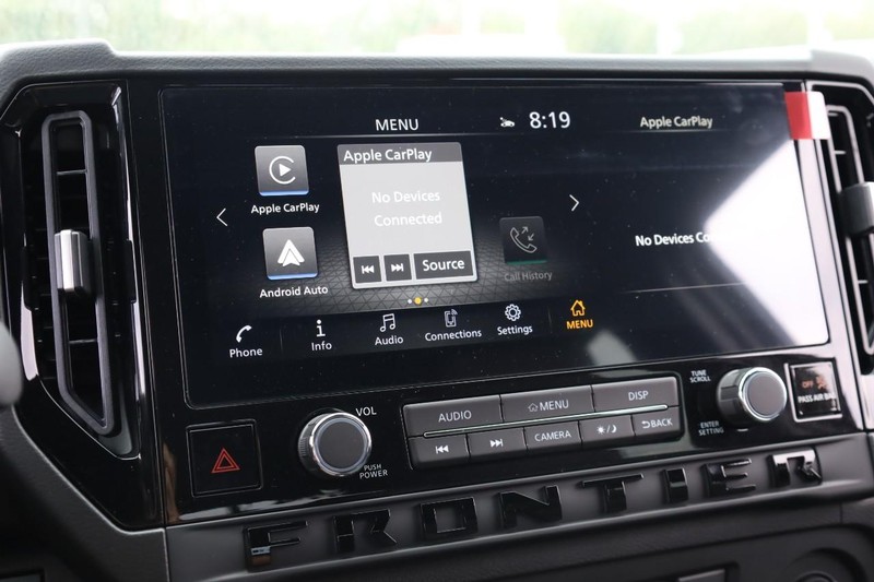 Nissan Frontier Vehicle Image 11