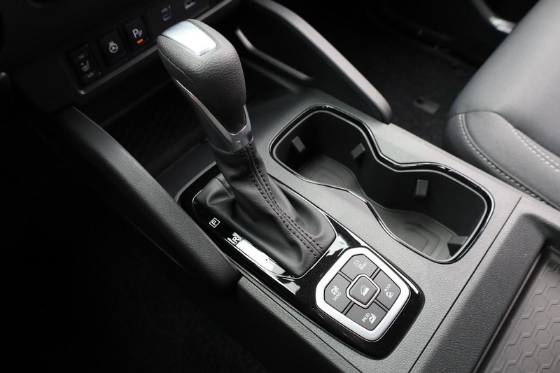 Nissan Frontier Vehicle Image 15