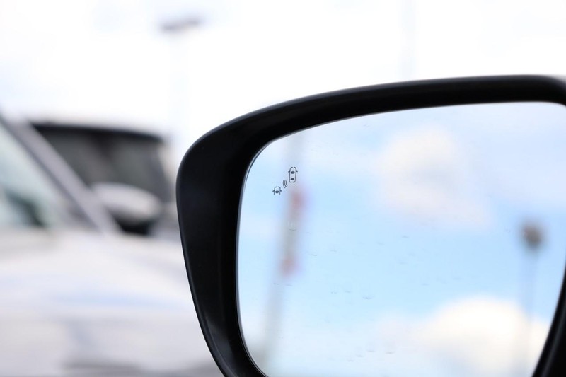 Nissan Frontier Vehicle Image 19