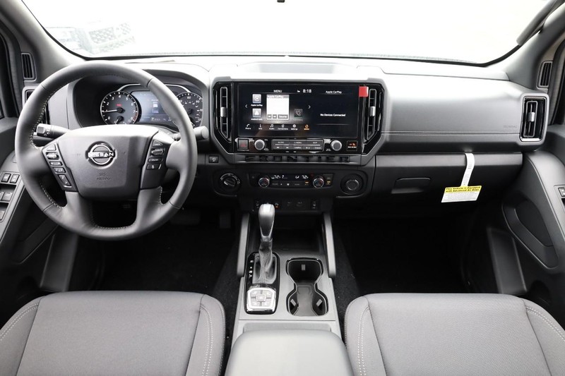 Nissan Frontier Vehicle Image 22