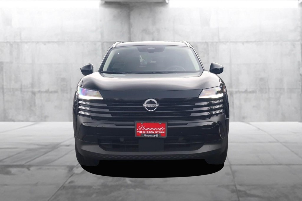 Nissan Kicks Vehicle Image 04