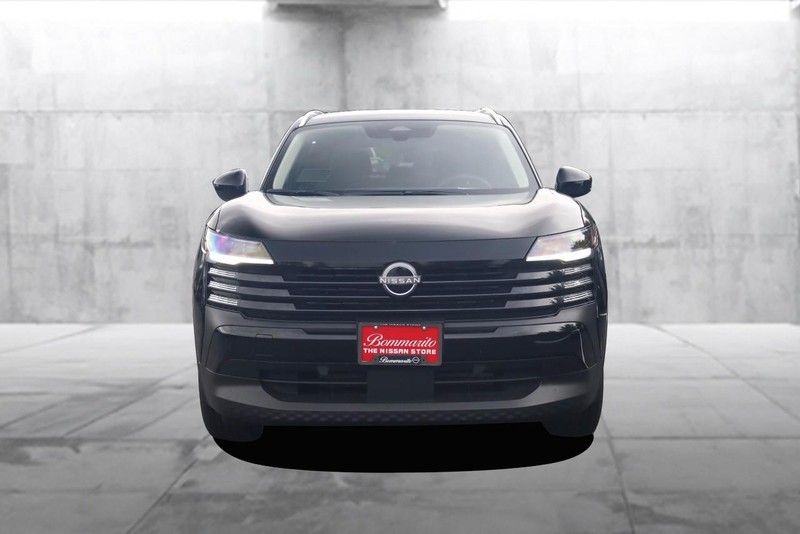 Nissan Kicks Vehicle Image 04