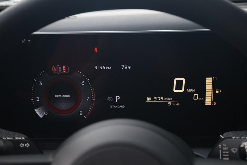 Nissan Kicks Vehicle Full-screen Gallery Image 10