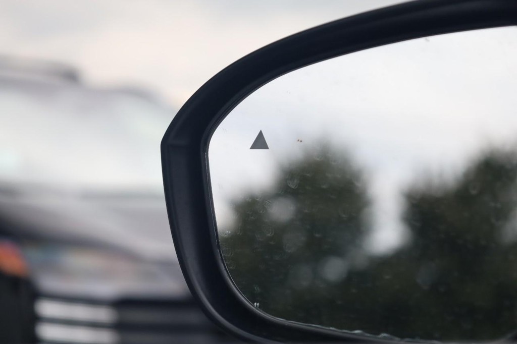 Nissan Kicks Vehicle Image 20