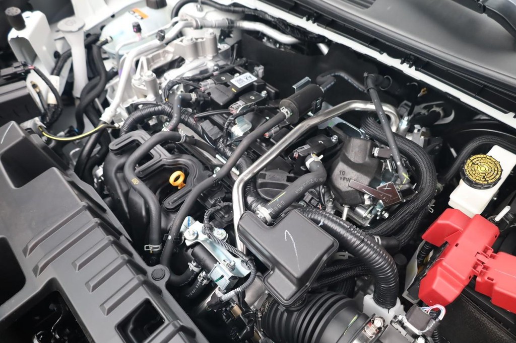 Nissan Kicks Vehicle Image 25