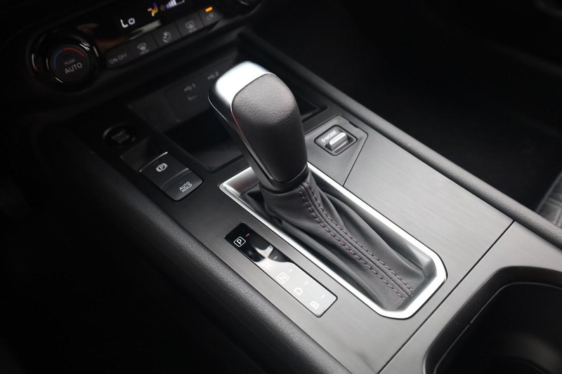 Nissan Kicks Vehicle Image 16