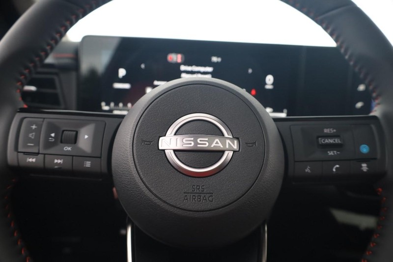 Nissan Kicks Vehicle Image 11