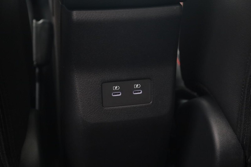 Nissan Kicks Vehicle Image 23